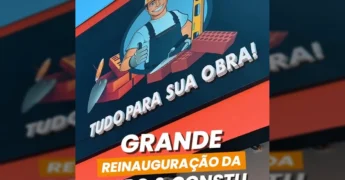 Imagem da fachada da Agro & Constru Paraíso durante a reinauguração, com balões e pessoas. Crédito: Prefeitura Municipal de Nova Bandeirantes.