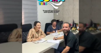 Servidores públicos em reunião de planejamento para o Carna Guira 2025 e celebração dos 92 anos de Guiratinga. Créditos: Instagram / juarrudarosa
