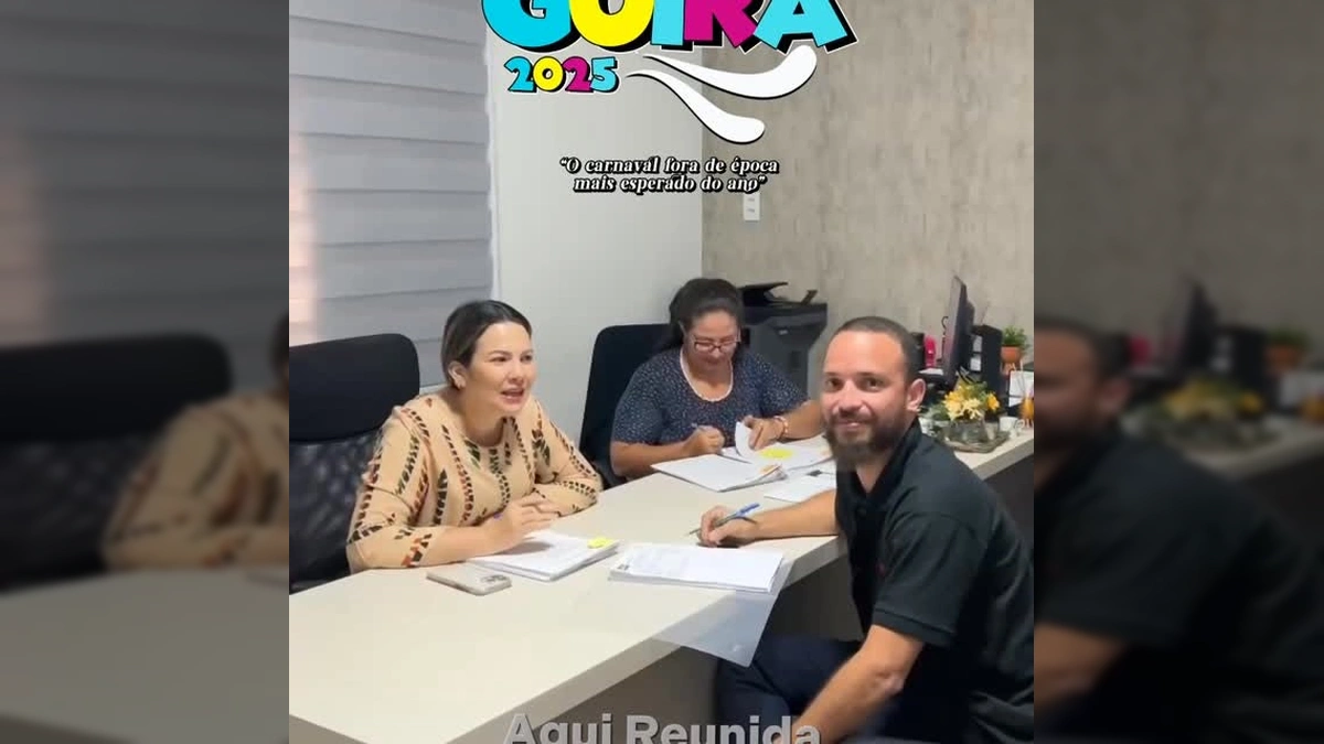 Servidores públicos em reunião de planejamento para o Carna Guira 2025 e celebração dos 92 anos de Guiratinga. Créditos: Instagram / juarrudarosa