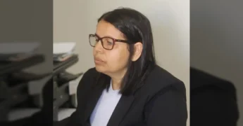 Imagem de um eleitor fazendo a biometria eleitoral em Gaúcha do Norte. Crédito: Prefeitura de Gaúcha do Norte / Instagram.