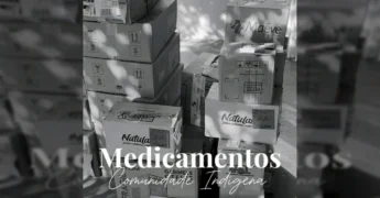Caixas de medicamentos sendo carregadas para entrega à comunidade indígena em Barra do Bugres. Créditos: Prefeitura de Barra do Bugres / Instagram