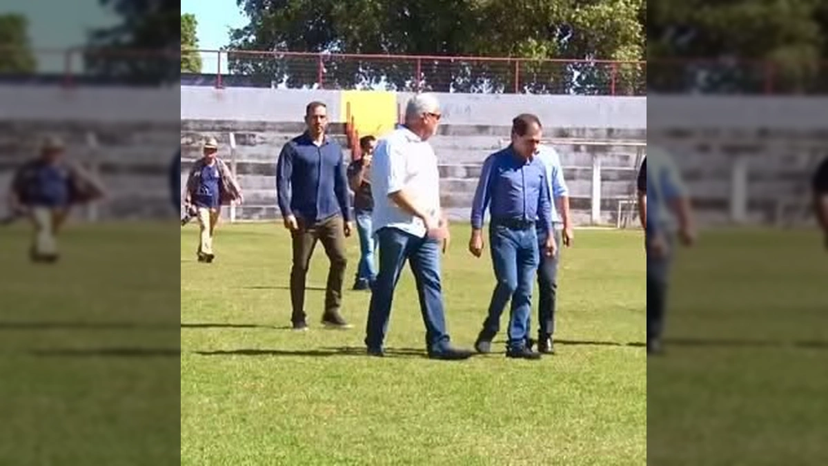 Estádio Municipal de Barra do Bugres com nova iluminação. Imagens: Nilson Guedes / Reportagem: Mônia Coelho. Crédito: Prefeitura Municipal de Barra do Bugres / Instagram