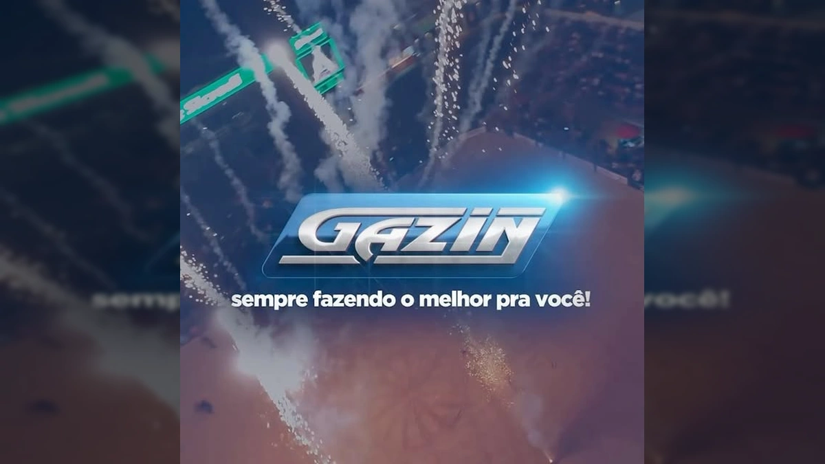 Imagens aéreas da Expovera 2025 à noite com fogos de artifício e o estande da Gazin, um dos patrocinadores oficiais. Crédito: expoveraoficial / Instagram.