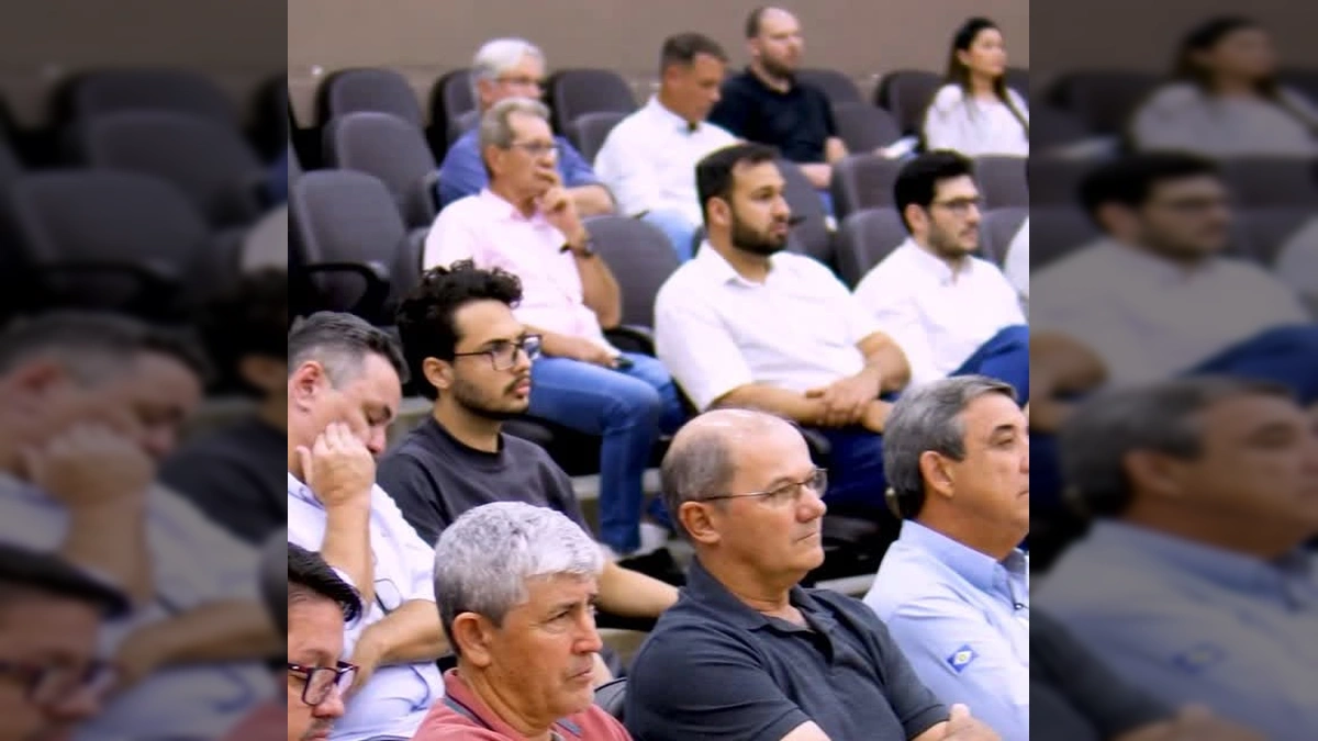 Prefeito de Sinop e idealizador do projeto Ferrogrão discutem avanços. Créditos: Prefeitura de Sinop / Instagram