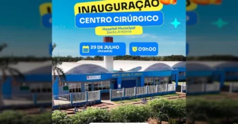 Hospital Municipal Santo Antônio em Aripuanã com banners de inauguração. Imagem: Prefeitura de Aripuanã.