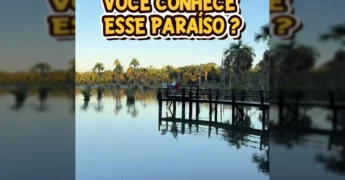 Cena da Lagoa das Araras em Nobres com araras-canindé ao pôr do sol. Créditos: @govmatogrosso no Instagram.
