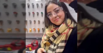 Mulher realizando cópia de chaves em máquina, e detalhes do reparo de um relógio dourado com o logo 'LINCE'. Créditos: torra_torra_lucas_do_rio_verde / Instagram