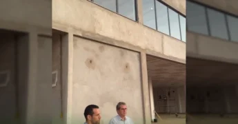 Prefeito e secretário de saúde inspecionando o prédio da futura Secretaria de Saúde em Paranatinga. Créditos: Prefeitura de Paranatinga / Instagram.