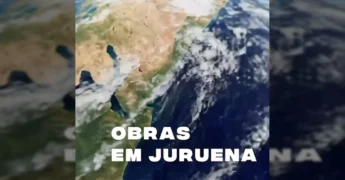 Máquina niveladora trabalhando na Avenida 04 de Julho em Juruena, MT. Créditos: Prefeitura Municipal de Juruena / Instagram