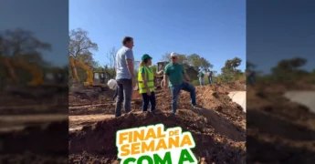 Prefeita de Várzea Grande e equipe em visita a obras de infraestrutura no período de estiagem. Crédito: Prefeitura de Várzea Grande / Instagram.