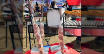 Frango e Picanha no Rolete sendo preparados em Figueirópolis d'Oeste, cortesia de tm_noticias.
