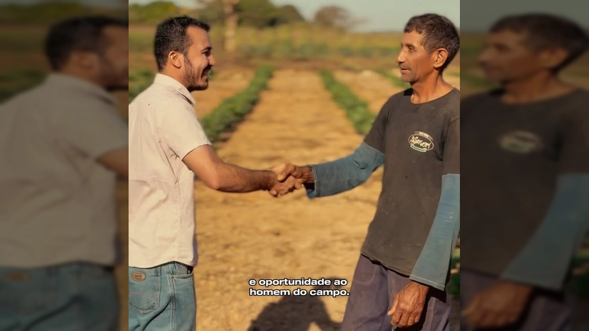 Produtor rural José Luís recebendo assistência técnica da Prefeitura de Confresa / Instagram: prefeituradeconfresa