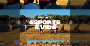 Crianças e autoridades no campo de Santa Elvira durante visita ao Projeto Esporte e Vida. Créditos: Prefeitura de Juscimeira / Instagram.