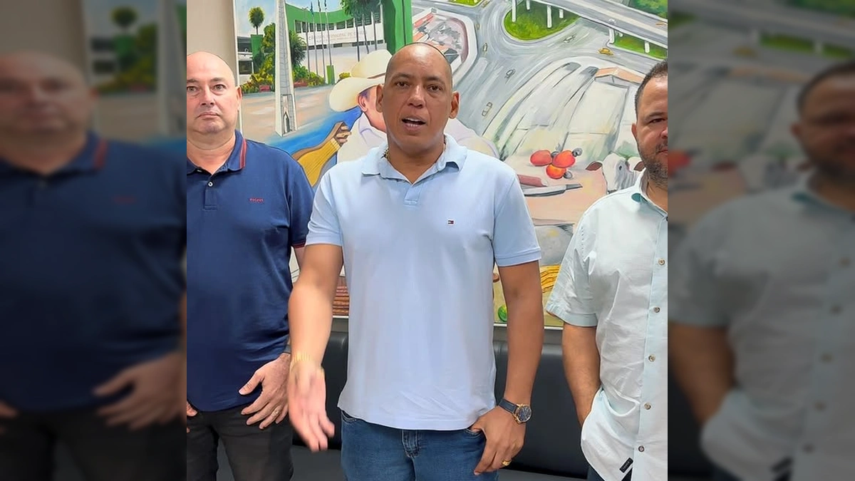 Reunião sobre infraestrutura em Rosário Oeste com Deputado Juca do Guaraná e secretários municipais. Crédito: Instagram prefeituraderosariooeste.