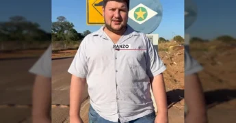 Secretário de Obras de Gaúcha do Norte apresentando instalação de quebra-molas e sinalização. Crédito: Instagram Prefeitura de Gaúcha do Norte.