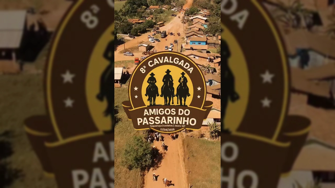 Imagem aérea da Cavalgada Amigos do Passarinho em Jauru, mostrando a movimentação e a paisagem rural. Crédito: Prefeito Passarinho / Instagram.