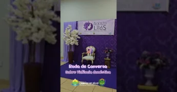 Decoração e participantes do evento Agosto Lilás em Campos de Júlio, por Prefeitura Municipal de Campos de Júlio - MT / Instagram.