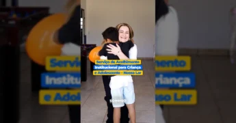 Serviço de Acolhimento Nosso Lar em Sorriso, campanha de apadrinhamento solidário, crianças brincando e estudando.