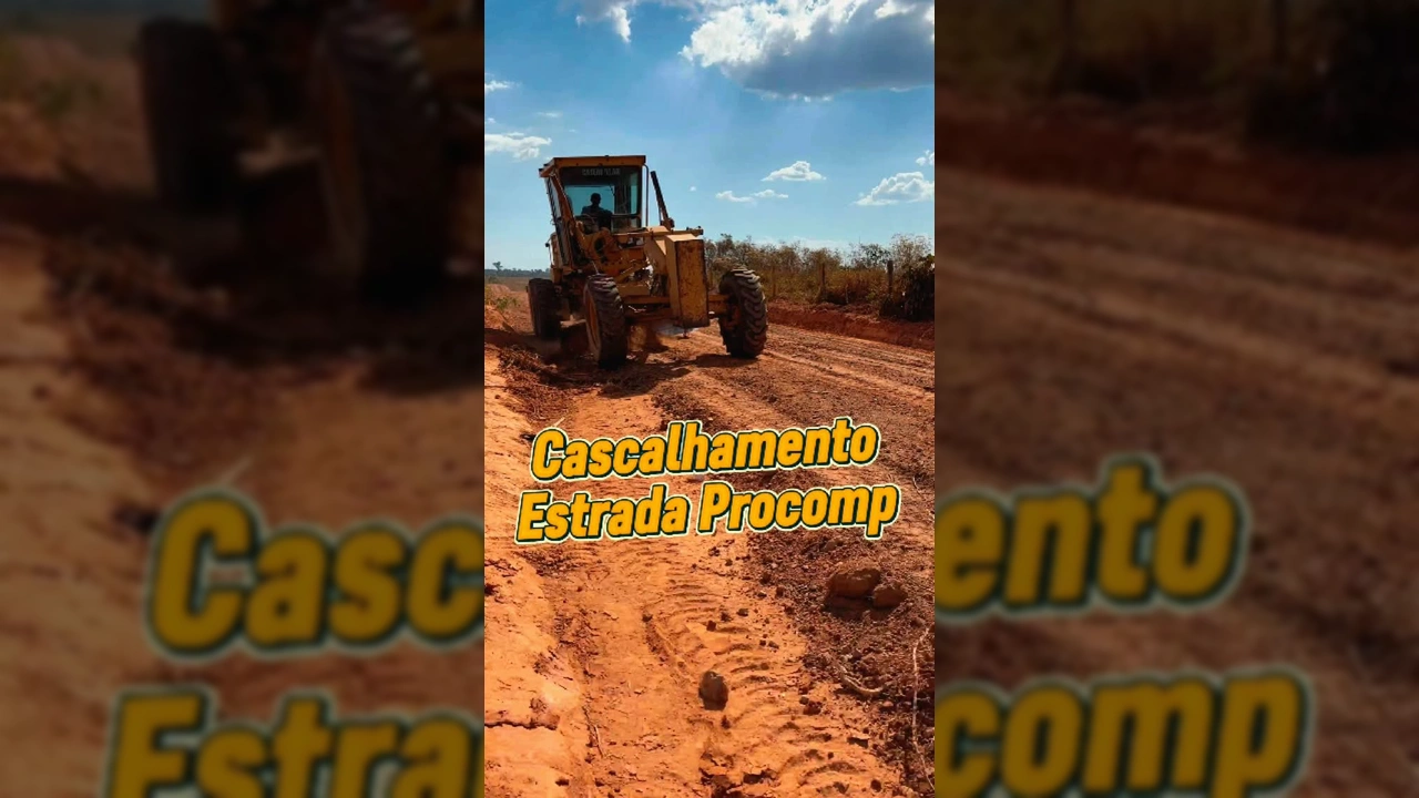 Escavadeira e motoniveladora trabalhando no cascalhamento da Estrada Procomp em Nova Bandeirantes, MT. Crédito: Prefeitura de Nova Bandeirantes no Instagram.