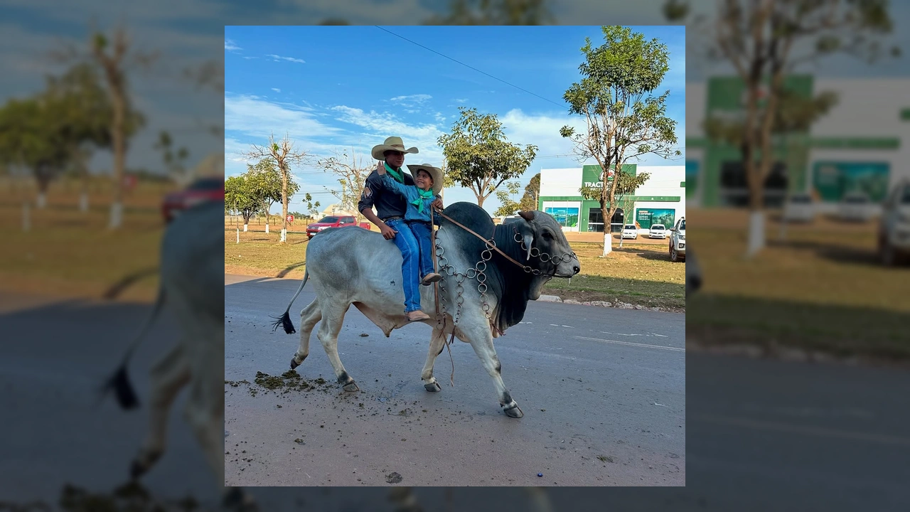 Cavalgada da Expojuína 2025 em Juína, Mato Grosso - Prefeitura de Juína / Instagram
