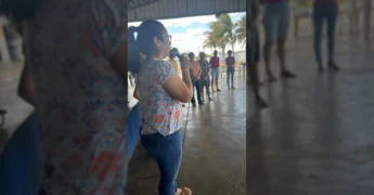Grupo de idosos em Marcelândia celebrando o Dia dos Pais em evento organizado pela Cultura Marcelândia