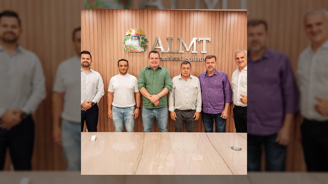 Reunião de lideranças de Terra Nova do Norte com o Deputado Max Russi para tratar de recursos para o município. Crédito: terranovadonorte / Instagram