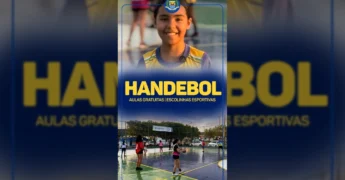 Crianças e adolescentes jogando handebol com alegria na quadra do São Benedito, em Diamantino. Créditos: Prefeitura de Diamantino/Instagram.
