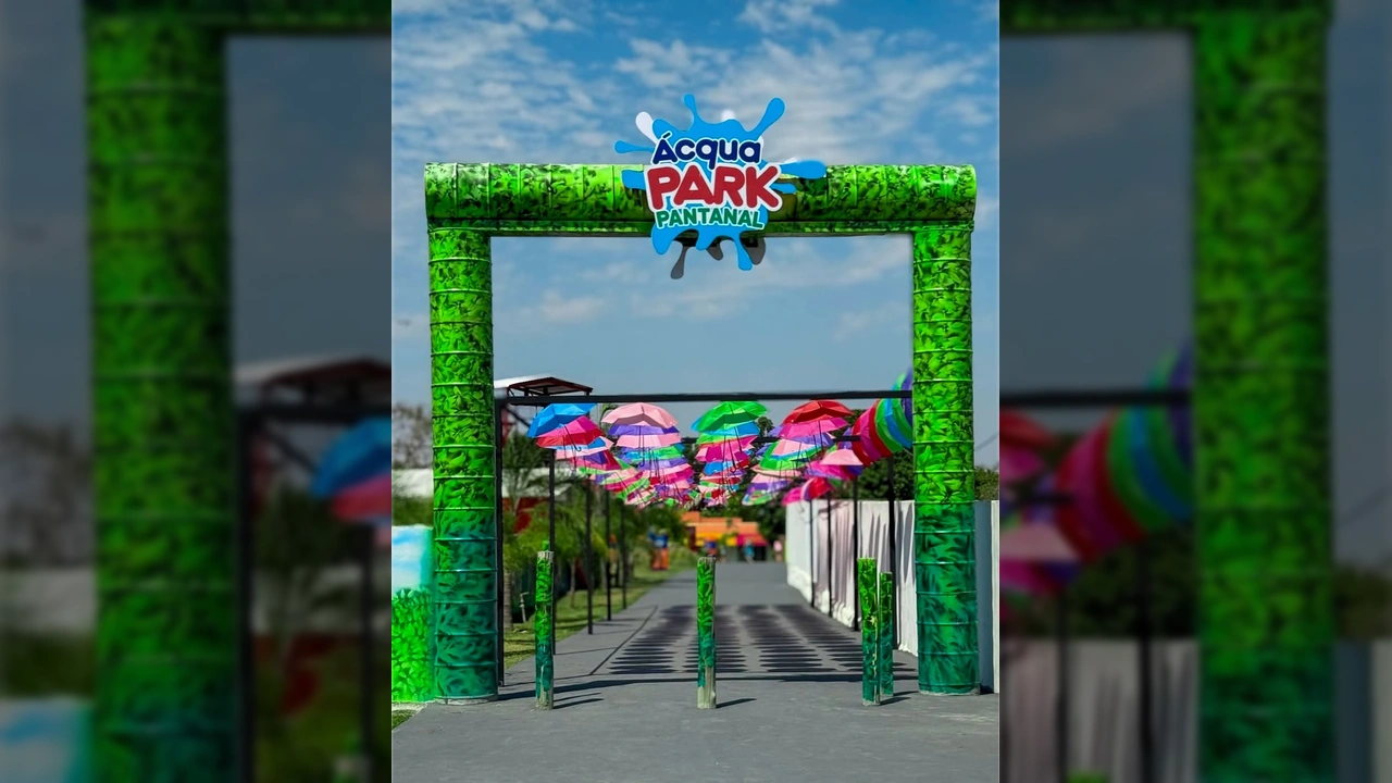 Entrada principal do Ácqua Park Pantanal em Cuiabá, um novo destino de lazer aquático. Créditos: acquaparkpantanal / Instagram