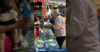 Crianças e famílias celebrando a Festa Agostina em Matupá. Créditos: Prefeitura Municipal de Matupá / Instagram.