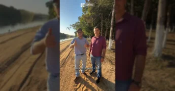 Imagem dos preparativos para o 9º Festival de Pesca de Tapurah, com o Prefeito Álvaro Galvan e o Vice-Prefeito Adriel Martini, destacando a organização e estrutura do evento. Créditos: Prefeitura de Tapurah / Instagram