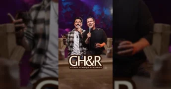 George Henrique & Rodrigo se apresentando em palco, com microfones e sorrisos, cenário da ExpoFresa. Créditos: expofresaoficial / Instagram