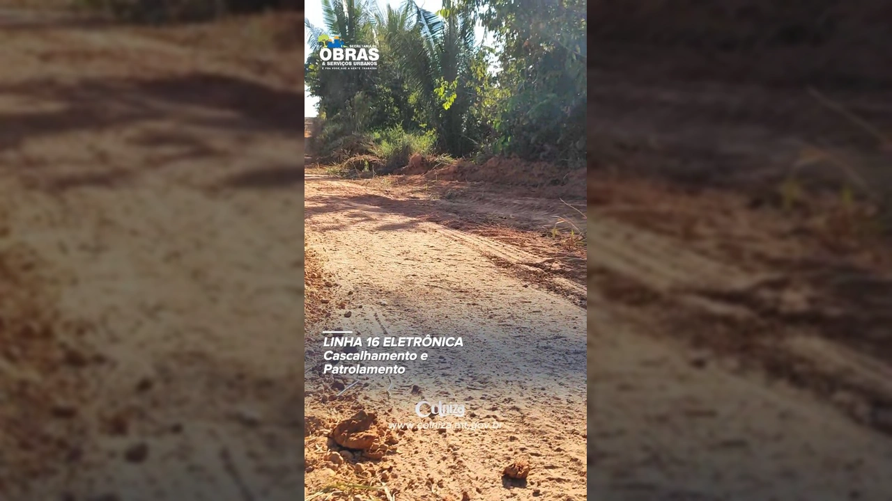 Imagem de máquina pesada em estrada de terra durante obras de manutenção em Colniza. Créditos: Prefeitura de Colniza.