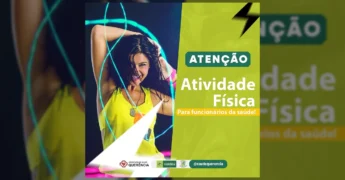 Mulher sorrindo durante atividade física em imagem da Secretaria de Saúde de Querência.
