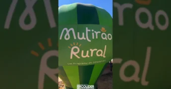 Pessoas recebendo atendimentos diversos no Mutirão Rural em Colíder, como exames de vista e cortes de cabelo. Crédito: Prefeitura de Colíder/Instagram.