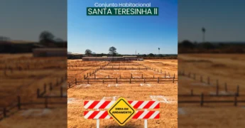 Canteiro de obras do Conjunto Habitacional Santa Terezinha II em Juara, com marcações de futuras casas. Créditos: Prefeitura de Juara / Instagram.