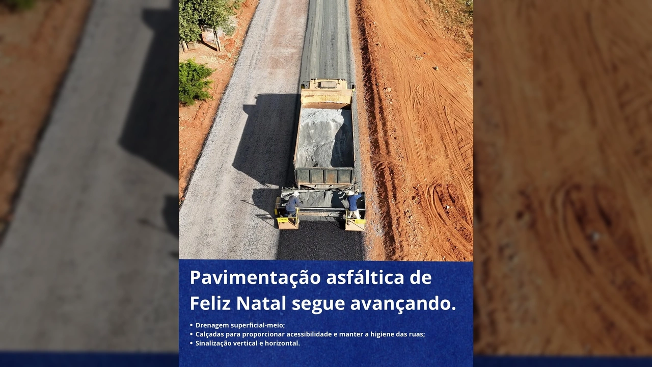 Caminhão descarregando material para pavimentação em rua de Feliz Natal. Crédito: @prefeituradefeliznatal