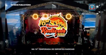 Foto aérea de palco de shows e multidão durante a 16ª Temporada de Esportes Radicais em Jaciara. Créditos: Prefeitura de Jaciara / Instagram