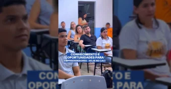 Grupo de empreendedores de Guarantã do Norte participando ativamente de palestras sobre compras públicas e linhas de crédito. Créditos: Prefeitura Municipal / Instagram.