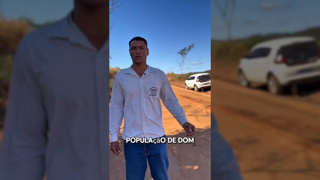 Retroescavadeira trabalhando na estrada de terra em Entre Rios, Dom Aquino. Créditos: Prefeitura de Dom Aquino / Instagram