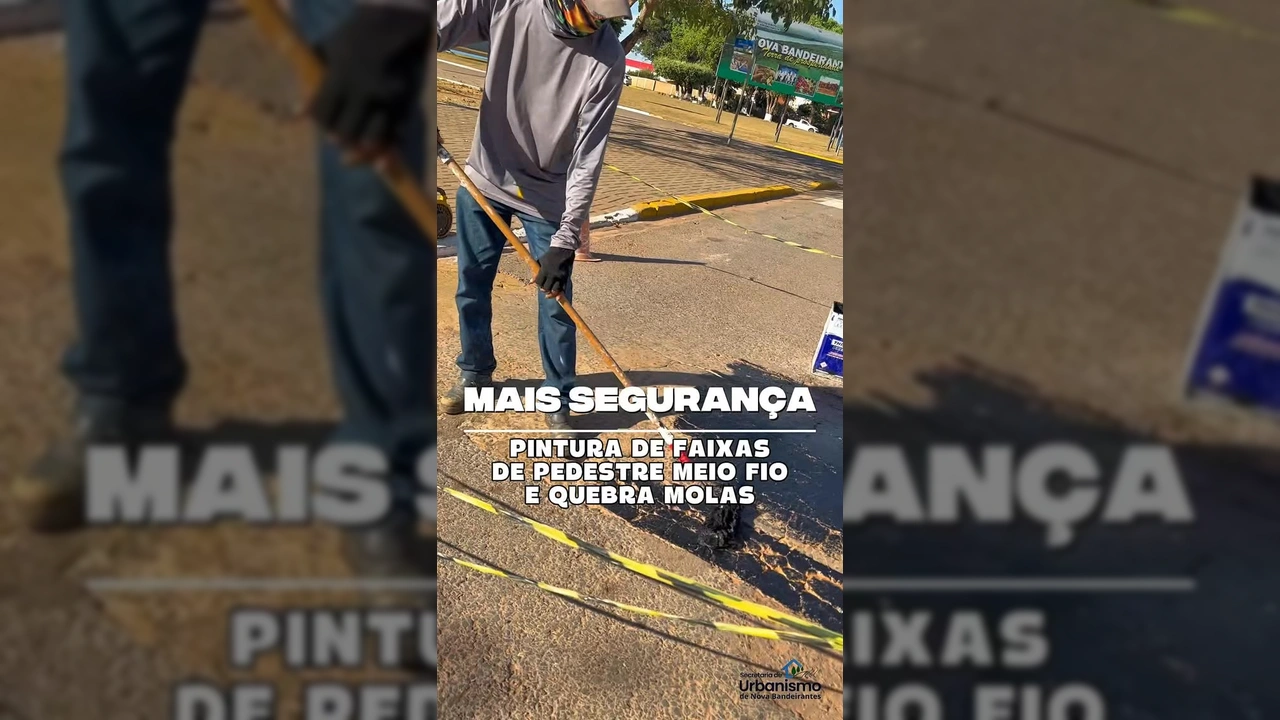 Trabalhadores da prefeitura pintando faixas de pedestres e quebra-molas em Nova Bandeirantes. Crédito: Prefeitura de Nova Bandeirantes / Instagram.