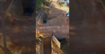 Implantação de sistema de drenagem e reforma de ponte no bairro Vale dos Buritis, Poxoréu, em parceria com Primavera do Leste. Imagem do Instagram da Prefeitura de Poxoréu.
