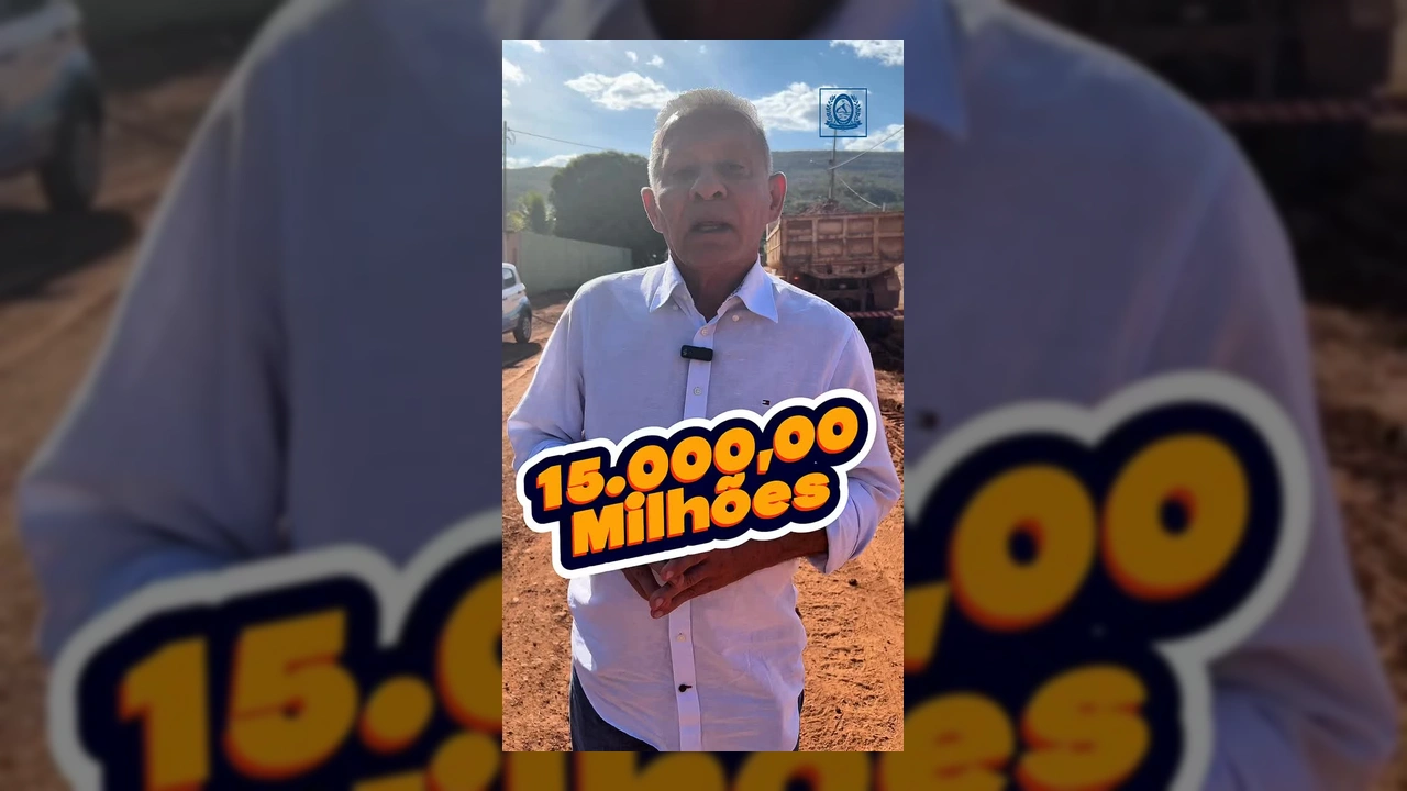 Prefeito de Nobres fiscalizando as obras de drenagem e saneamento em Bom Jardim, com equipe e máquinas ao fundo. Crédito: Instagram Prefeitura de Nobres