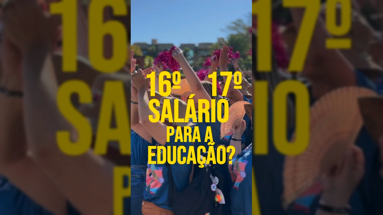 Professores e coordenadores da rede estadual de Mato Grosso celebrando, com foco na camiseta da Seduc e na bandeira do estado. Créditos: @govmatogrosso no Instagram.