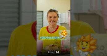 Programa Agrosolidário Aprosoja MT com bebida de soja para crianças da Pestalozzi em Alto Taquari. Créditos: Aprosoja Mato Grosso / Instagram.