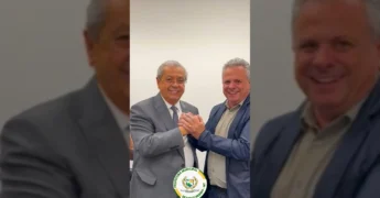 Senador Jaime Campos e Prefeito Casciano de Novo Mundo, MT, discutindo investimentos para a cidade. Créditos: Prefeitura Municipal de Novo Mundo - MT / Instagram
