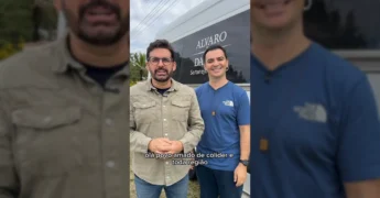 Show da dupla Alvaro & Daniel na Praça Central de Colíder. Créditos: Instagram @papa.xxiii
