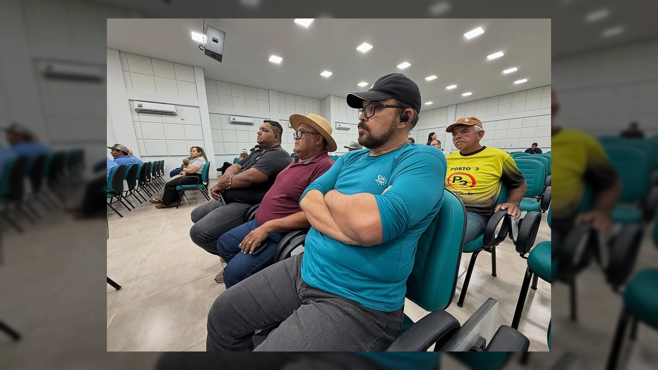 Imagem do treinamento de combate a queimadas em Nova Olímpia. Créditos: @prefeituradenise.