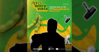 Imagem do podcast Apro entre vista da Aprosoja Mato Grosso, mostrando a silhueta de um convidado e elementos de áudio, com data e hora do programa. Créditos: Aprosoja Mato Grosso.