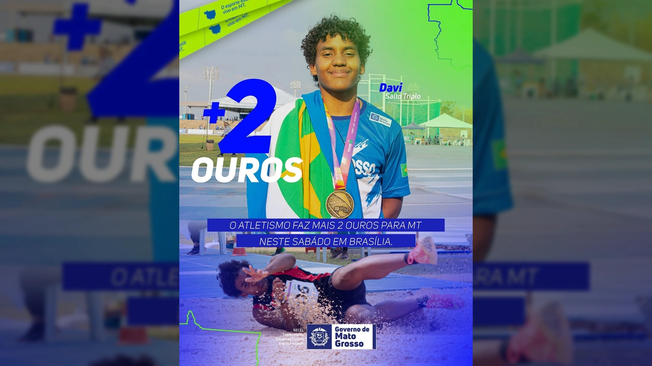 Davi, atleta de Mato Grosso, segurando medalha de ouro e a bandeira do estado, celebrando seu recorde mundial no salto triplo nos Jogos da Juventude em Brasília. Créditos: secelmt / Instagram