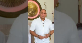 Padre e membro da Prefeitura de Canarana convidando para o Aviva Canarana 2025, Parque de Exposições. Crédito: Prefeitura de Canarana - MT / Instagram.